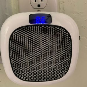 Small Hunter Plug-In Heater